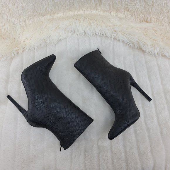 Textured Black Snake Design Ankle Booties 4" heel - Picture 3 of 4